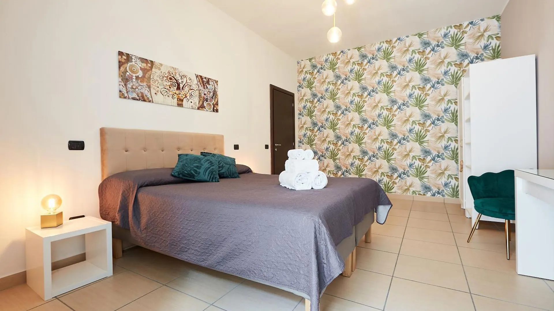 Vicky'S Luxury Guesthouse By Napoliapartments Naples